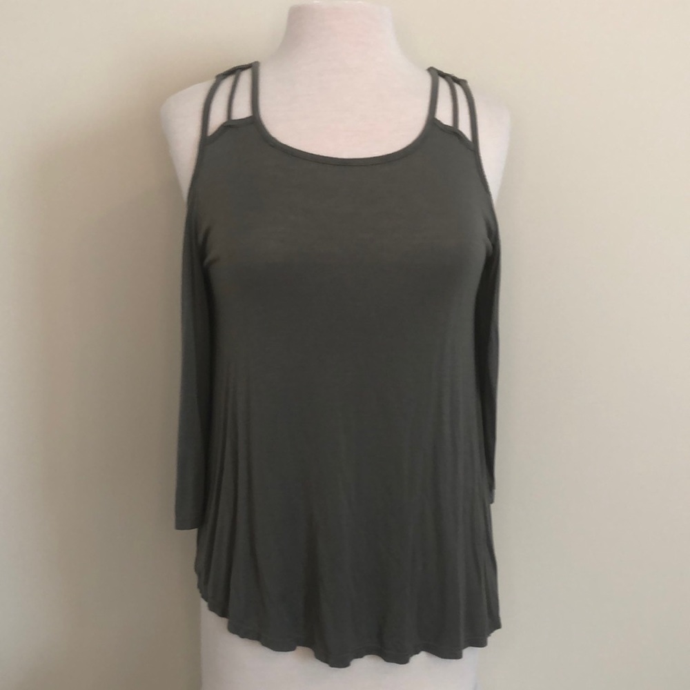 Threads Studio Olive Green 3/4 Sleeve Top